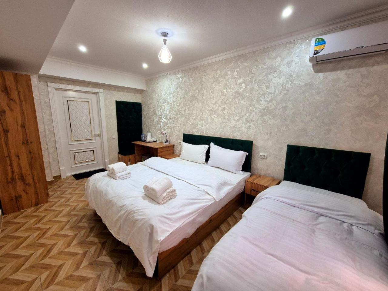 Samarkand Imron Hotel Exteriör bild
