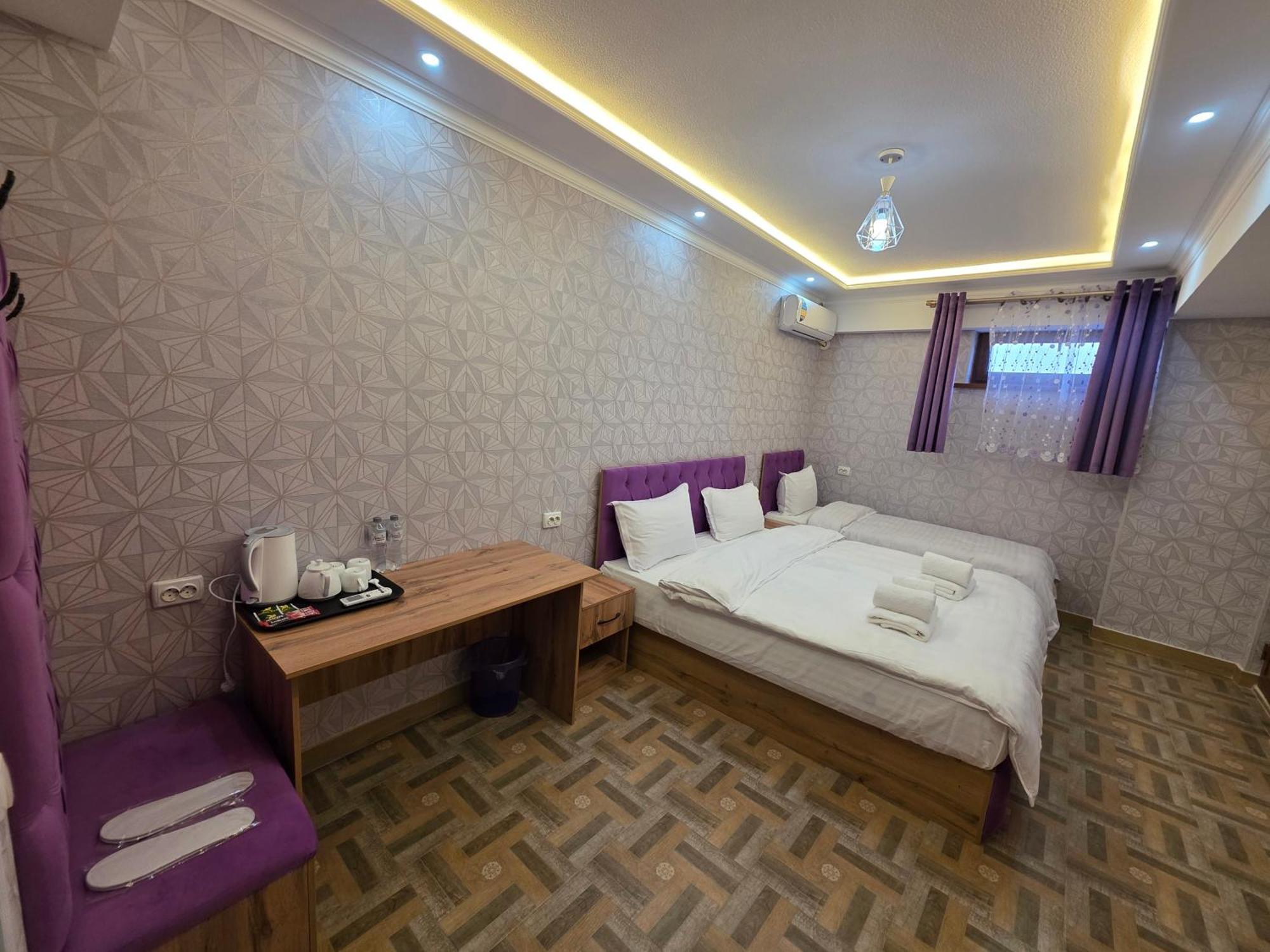 Samarkand Imron Hotel Exteriör bild